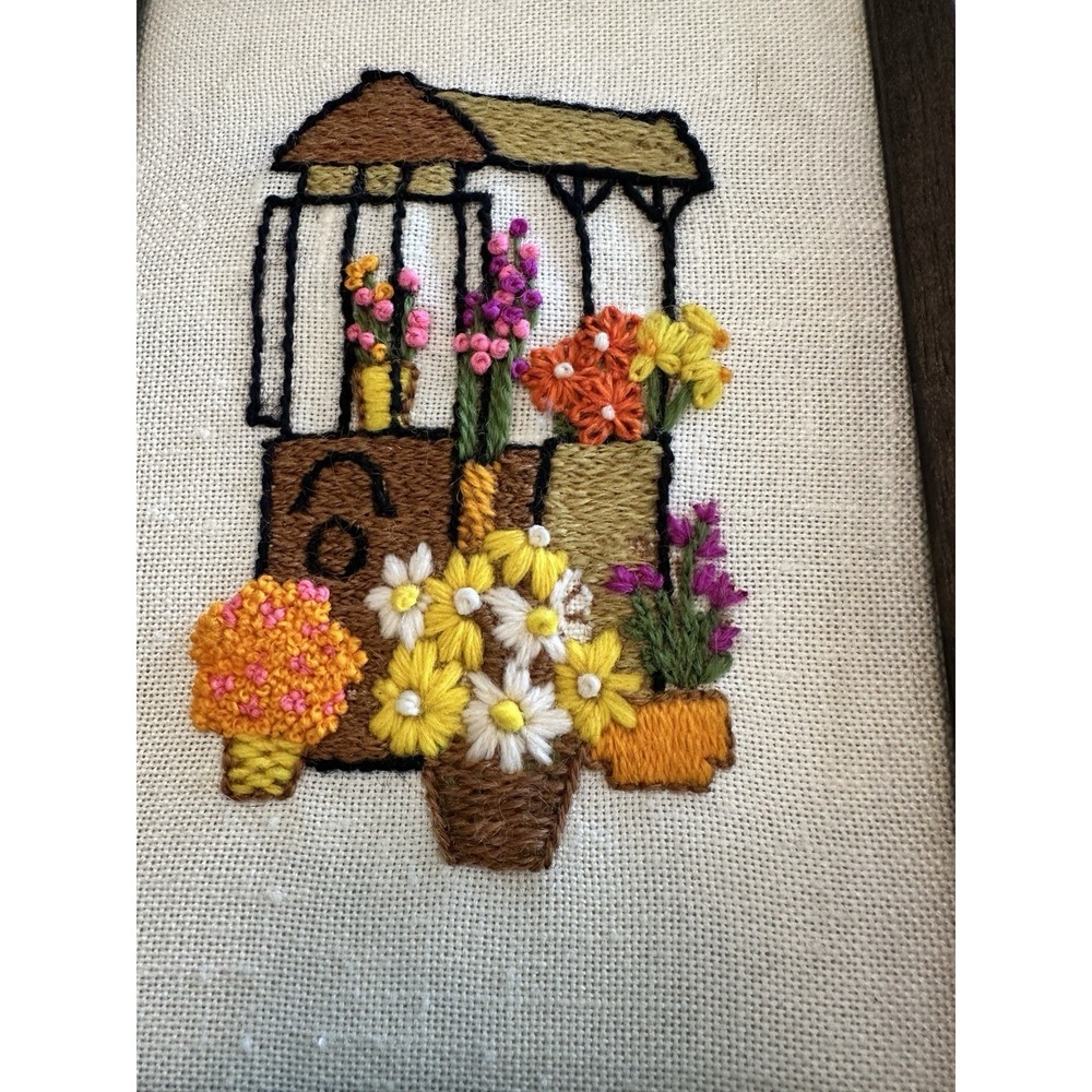 Vtg Small Framed Handmade YARN ART Crewel Needlepoint Retro Flower Cart 1974 - Picture 2 of 8